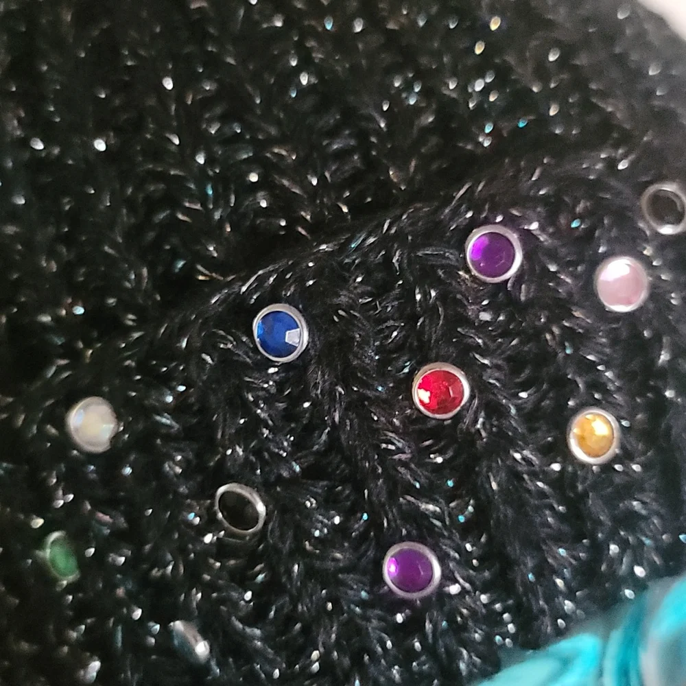 New handmade lurex yarn rhinestones pompom beanie - Picture 2 of 5